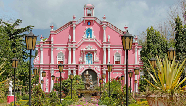 <br/><h3 class='text-white'>Villa Escudero Museum, Tiaong Quezon
                        </h3>
                      <br/><br/>
                      
                      