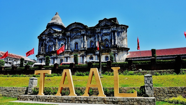 <br/><h3 class='text-white'>Taal Heritage Village, Taal, Batangas</h3>
                      <br/><br/>
                      
                      